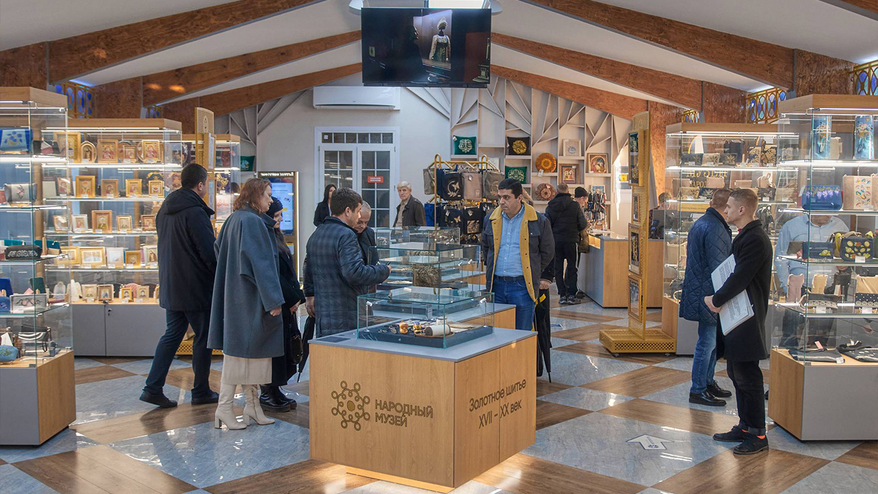 Программа визита делегации из Армении на Тифлоцентр «Вертикаль» включала не только деловую, но и культурную часть