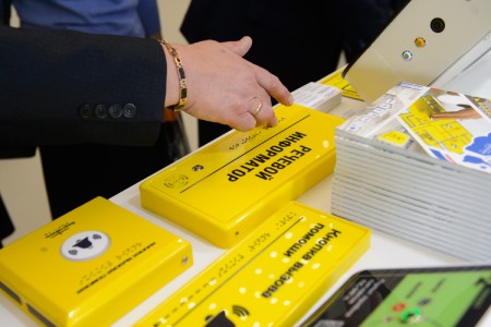 Речевые информаторы, системы вызова помощи и кнопки, представленные на выставке