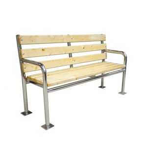 Тифлоцентра «Вертикаль» запустили в серийное производство специальные скамьи для инвалидов.